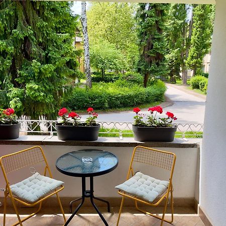 Anet Apartman Visoko Exterior photo