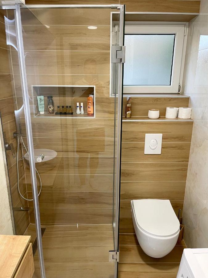 Anet Apartman Visoko Exterior photo
